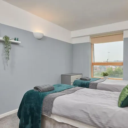 The Elegant Riverside Gem In The Heart Of Leeds Apartment *