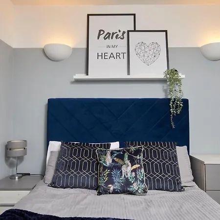 The Elegant Riverside Gem In The Heart Of Leeds Apartment *